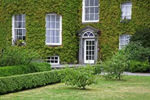Ivy covered Butler House, Kilkenny City, County Kilkenny, Leinster, Republic of Ireland