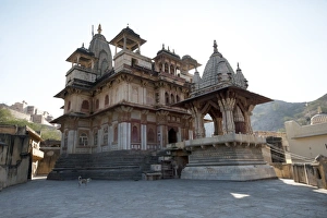 The Jagat Shiromani Hindu Temple, dedicated to Shiva, Krishna and Meera bhai, built between 1599