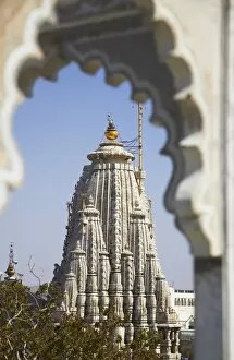 Images Dated 24th April 2011: Jagdish Temple, Udaipur, Rajasthan, India, Asia
