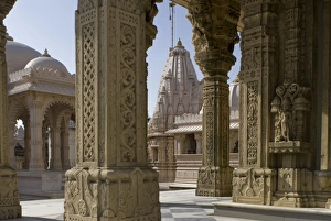 Images Dated 17th September 2007: Jain Temple, Satrunjaya, Gujarat, India