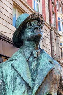 Bronze Prints: James Joyce Statue, Dublin, Republic of Ireland, Europe