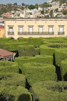 Images Dated 18th April 2008: Jardin Principal, San Miguel de Allende (San Miguel), Guanajuato State