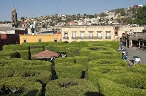 Images Dated 18th April 2008: Jardin Principal, San Miguel de Allende (San Miguel), Guanajuato State