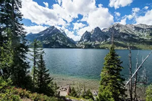 Jenny Lake in front of the Teton range in the Grand Teton National Park, Wyoming, United States of America