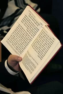 Images Dated 28th December 2006: Jew reading Patah Eliahou prayer book, Paris, France, Europe