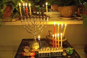 Images Dated 7th January 2000: Jewish festival of Hanukkah