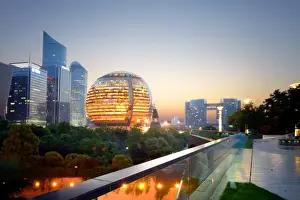 Hangzhou Prints: Jianggan district continues to fascinate with modern skyscrapers and sphere-shaped