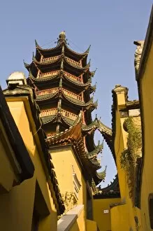 Images Dated 19th November 2008: Jinshan (Golden Hill) Temple, Zhenjiang, Jiangsu, China
