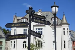 Images Dated 19th June 2009: Jugendstil architecture and street sign, Alesund, Sunnmore, More og Romsdal, Norway, Scandinavia