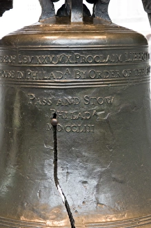Images Dated 19th January 2006: On July 8 1776, the Liberty Bell rang out from the tower of Independence Hall summoning citizens
