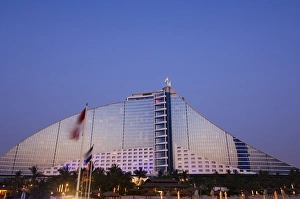 Images Dated 31st January 2000: Jumeirah Beach Hotel