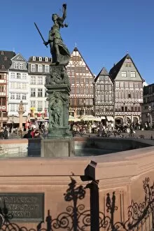 Justitia Fountain at Roemerberg square, Frankfurt, Hesse, Germany, Europe