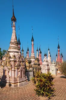 Shan State Prints: Kakku Pagodas (Mwe Taw Kakku Pagodas Complex)