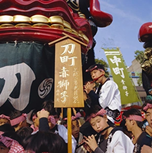 Human Face Prints: Karatsu Okunchi Festival