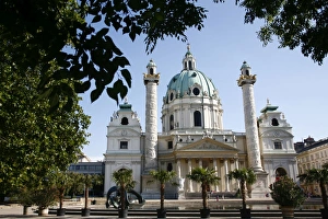 Images Dated 26th August 2007: Karlskirche (St. Charles Borromeo church) by Fischer von Erlach in Karlsplatz