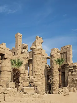 The Karnak Temple Complex, a vast mix of temples, pylons, chapels, and other buildings, UNESCO World Heritage Site, near Luxor, Thebes, Egypt, North Africa, Africa