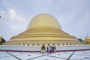 Five People Prints: Kaungmudaw pagoda, Sagaing, Myanmar (Burma), Southeast Asia