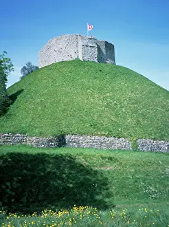 Local Famous Place Prints: The Keep, Carisbrooke Castle, managed by English Heritage, Isle of Wight