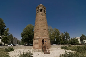 Images Dated 28th August 2009: Kharkhanid buildings, Ozgon, Kyrgyzstan, Central Asia