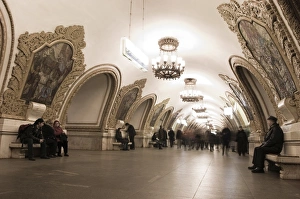 Images Dated 12th February 2008: Kievskaya Metro Station, Moscow, Russia, Europe