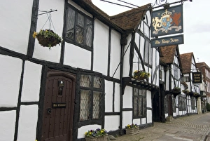 Public Houses Prints: The Kings Arms, Amersham, Buckinghamshire, England, United Kingdom, Europe