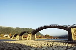 Images Dated 26th November 2009: Kintaikyo bridge, Iwakuni, Yamaguchi Prefecture, Japan, Asia