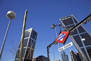 Stations Prints: Kio towers (Torres Kio) at the end of the Paseo de la Castellana, Plaza Castilla