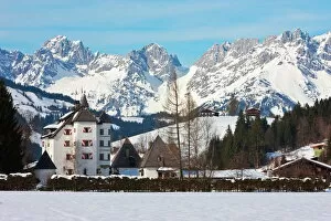 Images Dated 1st March 2009: Kitzbuhel and the Wilder Kaiser mountain range, Tirol, Austrian Alps, Austria