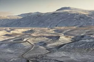 The Kjolur route, Road F35, towards the interior, between Gullfos s and Hvitarvatn in the beginning of winter