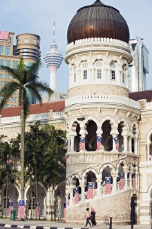 Images Dated 4th September 2009: KL Tower and Sultan Abdul Samad Building, Merdeka Square, Kuala Lumpur