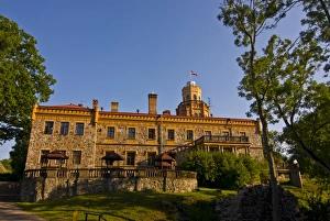 Images Dated 11th August 2006: The knights stronghold of Sigulda in the Gauja National Park, Sigulda, Latvia