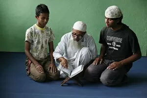 Images Dated 24th July 2007: Koran school, Bhaktapur, Nepal, Asia