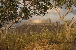 Images Dated 13th January 2000: Krak des Chevaliers castle (Qala at al-Hosn)