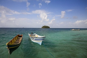Images Dated 17th January 2008: Kuanidup Grande, Comarca de Kuna Yala, San Blas Islands, Panama, Central America