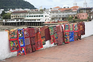 Images Dated 1st December 2008: Kuna handicrafts, Casco Viejo, Casco Antiguo, Old City, San Felipe District