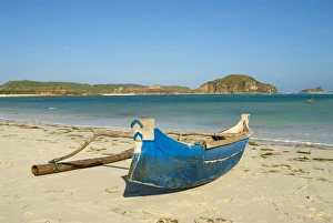 Images Dated 8th July 2005: Kuta beach, Lombok Island, Indonesia, Southeast Asia, Asia