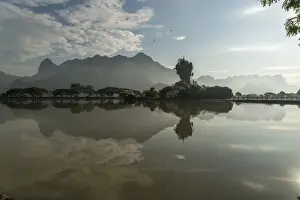 Hpa An Prints: Kyauk Ka Lat Pagoda, Hpa An, Myanmar (Burma), Asia