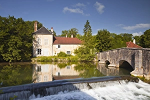 Aube Prints: La Laignes river flowing through the village of Les Riceys