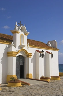 Chapel Prints: La Linea church