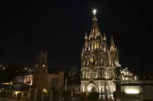 Images Dated 19th April 2008: La Parroquia, church notable for its fantastic Neo-Gothic exterior, San Miguel de Allende