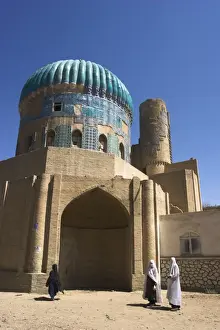 Afgani Prints: Ladies wearing burqas, Timurid shrine of Khwaja Abu Nasr Parsa, Balkh