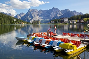 Lago di Misurina, Belluno Province, Veneto, Italian Dolomites, Italy, Europe