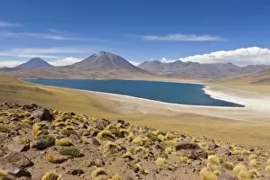 Images Dated 24th March 2008: Laguna Miscanti at an altitude of 4300m and the peak of Cerro Miscanti at 5622m
