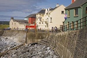 Images Dated 4th August 2006: Lahinch Town, County Clare, Munster, Republic of Ireland, Europe