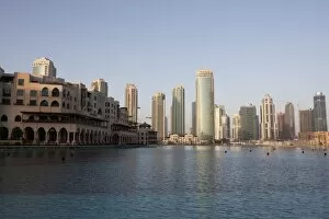 Images Dated 17th September 2009: The Lake, Downtown Burj Dubai, Dubai, United Arab Emirates, Middle East