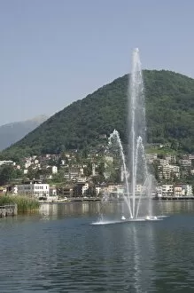 Images Dated 24th May 2009: Lake Lugano at Ponte Tresa on the border of Italy and Switzerland, Europe