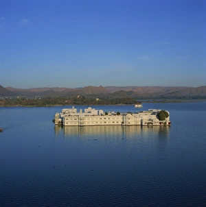 Udaipur Prints: Lake Palace at sunrise, Udaipur, Rajasthan state, India, Asia