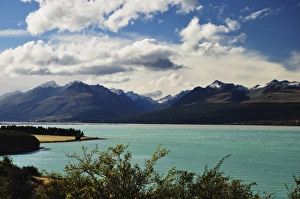 Images Dated 28th April 2010: Lake Pukaki and Gammack Range with Mount Stevenson, Canterbury, South Island