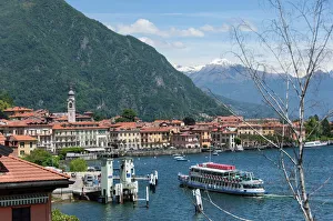 Lake Como Prints: Lake tourist boat arriving, Bellagio, Lake Como, Italian Lakes, Lombardy, Italy, Europe