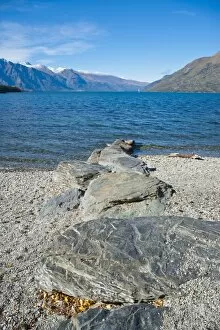 Images Dated 8th April 2011: Lake Wakatipu at Queenstown, Otago, South Island, New Zealand, Pacific